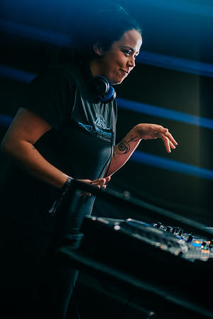 Angie LC-3976