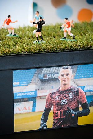 a_XT40845